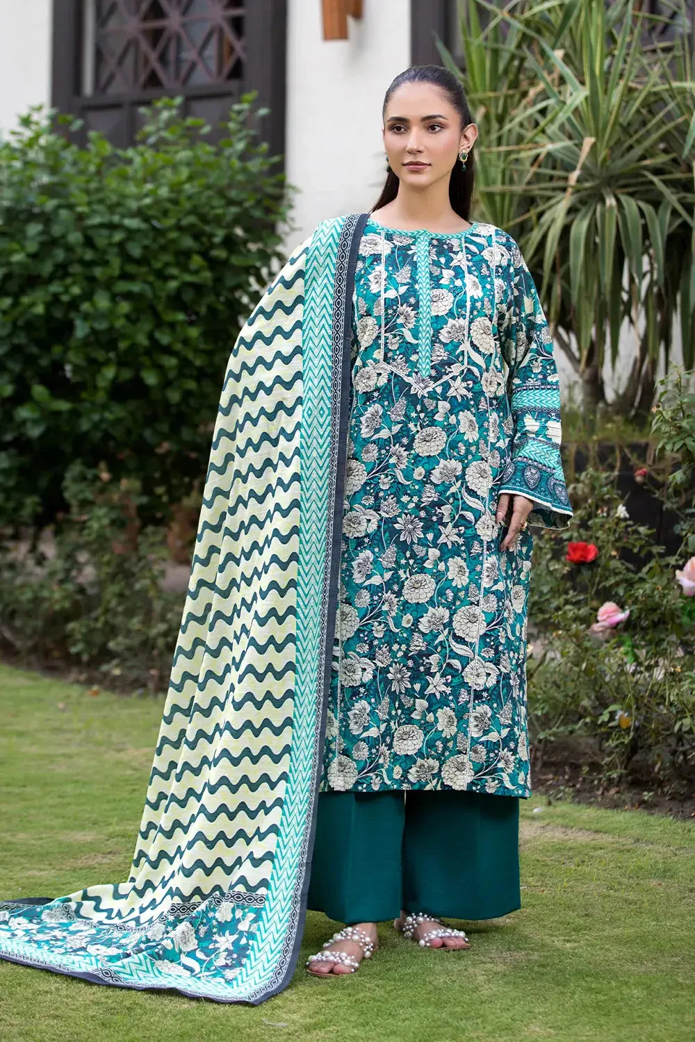 3PC Printed Unstitched Khaddar Suit KKH-2896