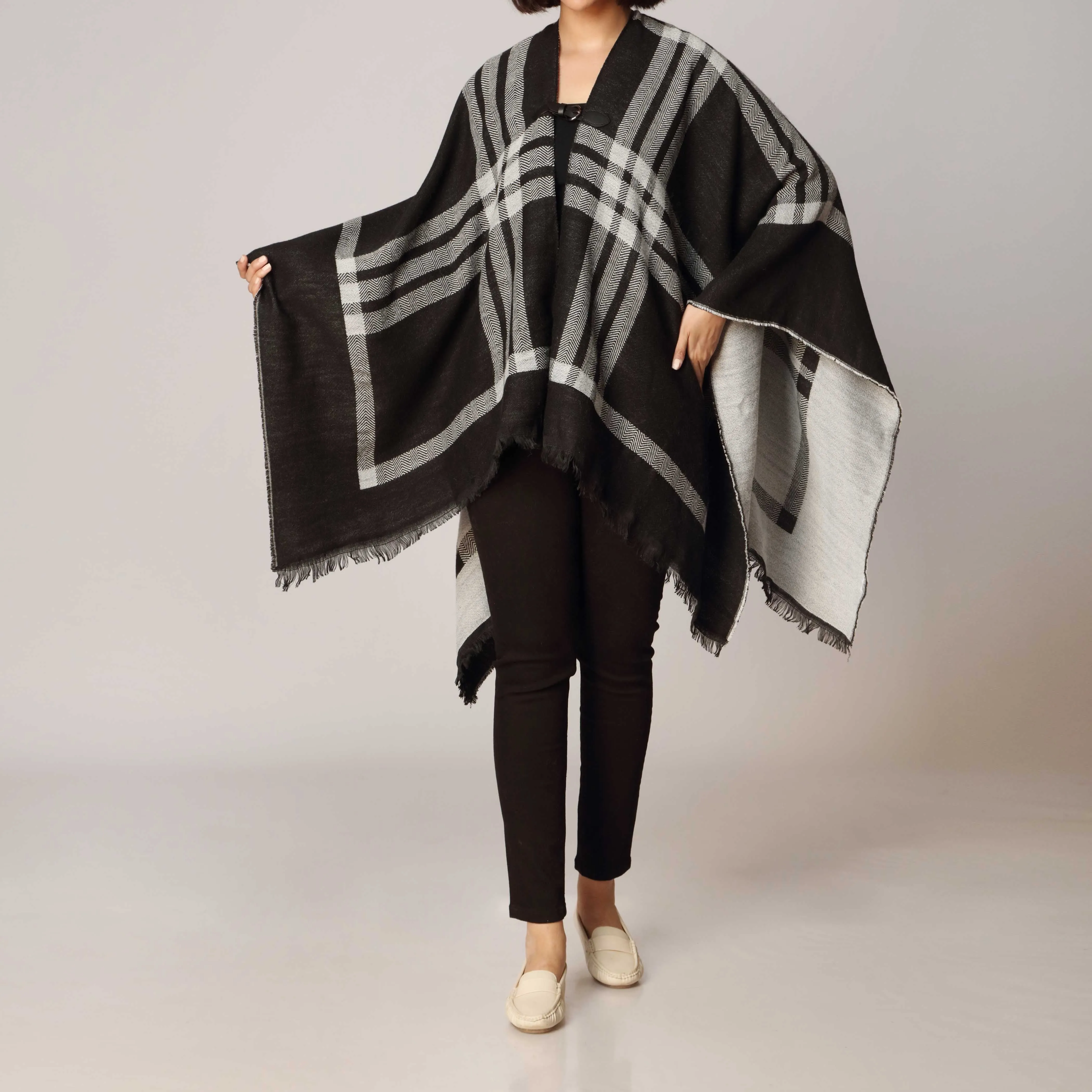 Black Cape Shawl PW2824