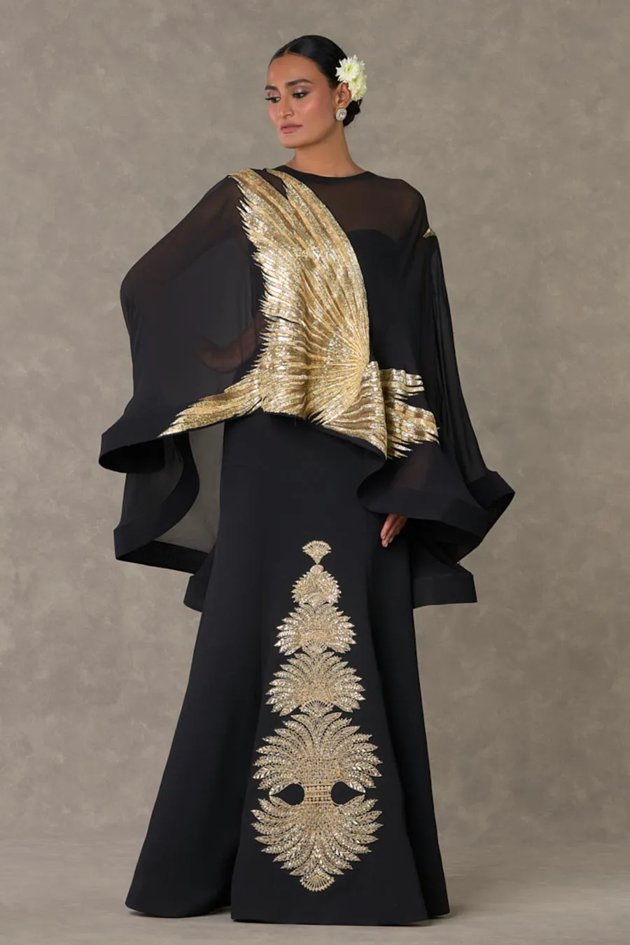 Black Son-Chidiya Embroidered Gown with Cape