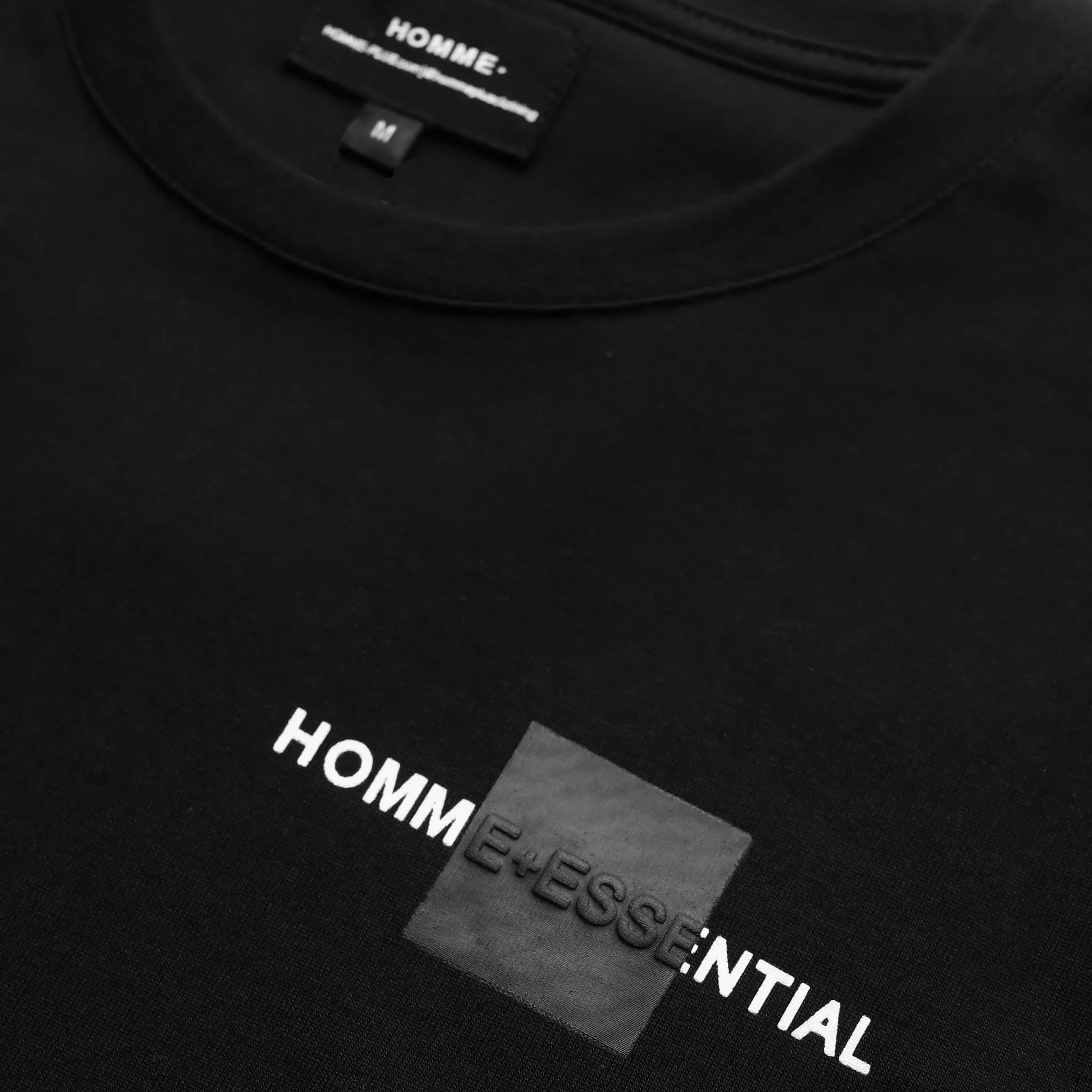 ESSENTIAL Box Print Tee