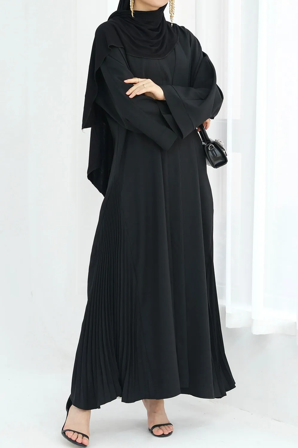 Haniya Pleated Design Open Abaya 850 - Black