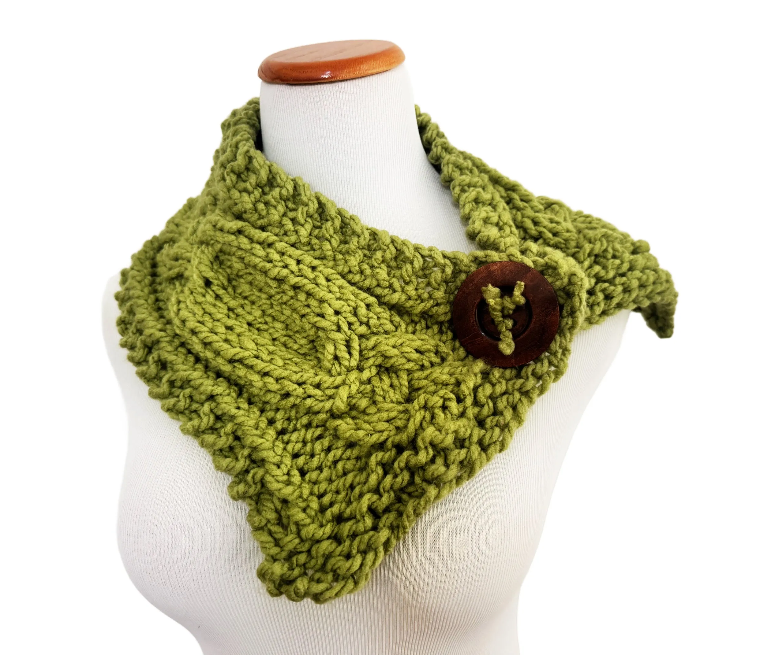 Knots and Twists, cowl & beanie set