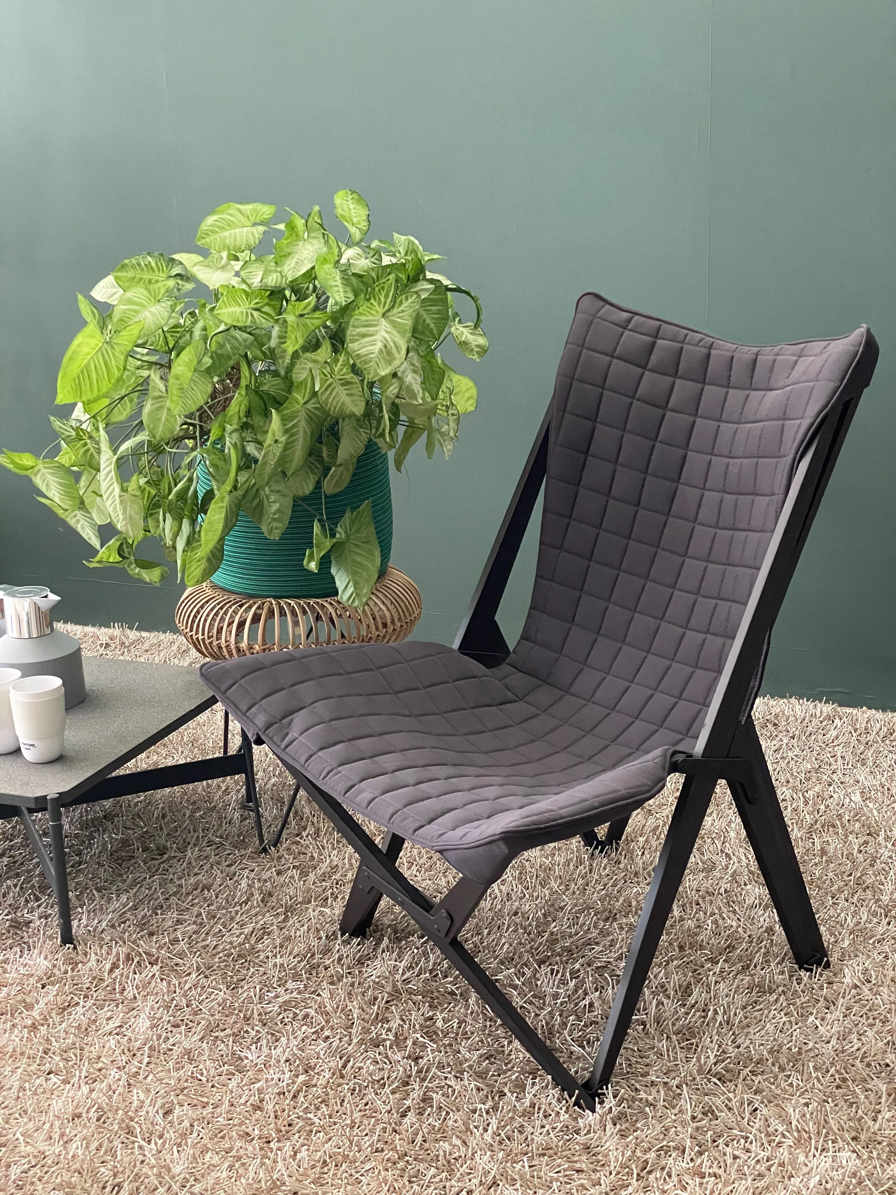 Lella Foldable Lounge Chair