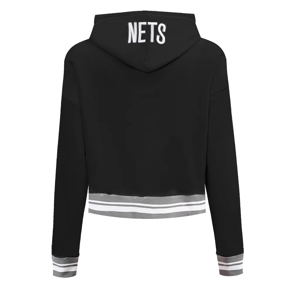 NBA BROOKLYN NETS SCRIPT TAIL WOMEN'S RIB FLC CROPPED PO HOODIE (BLACK/GRAY)