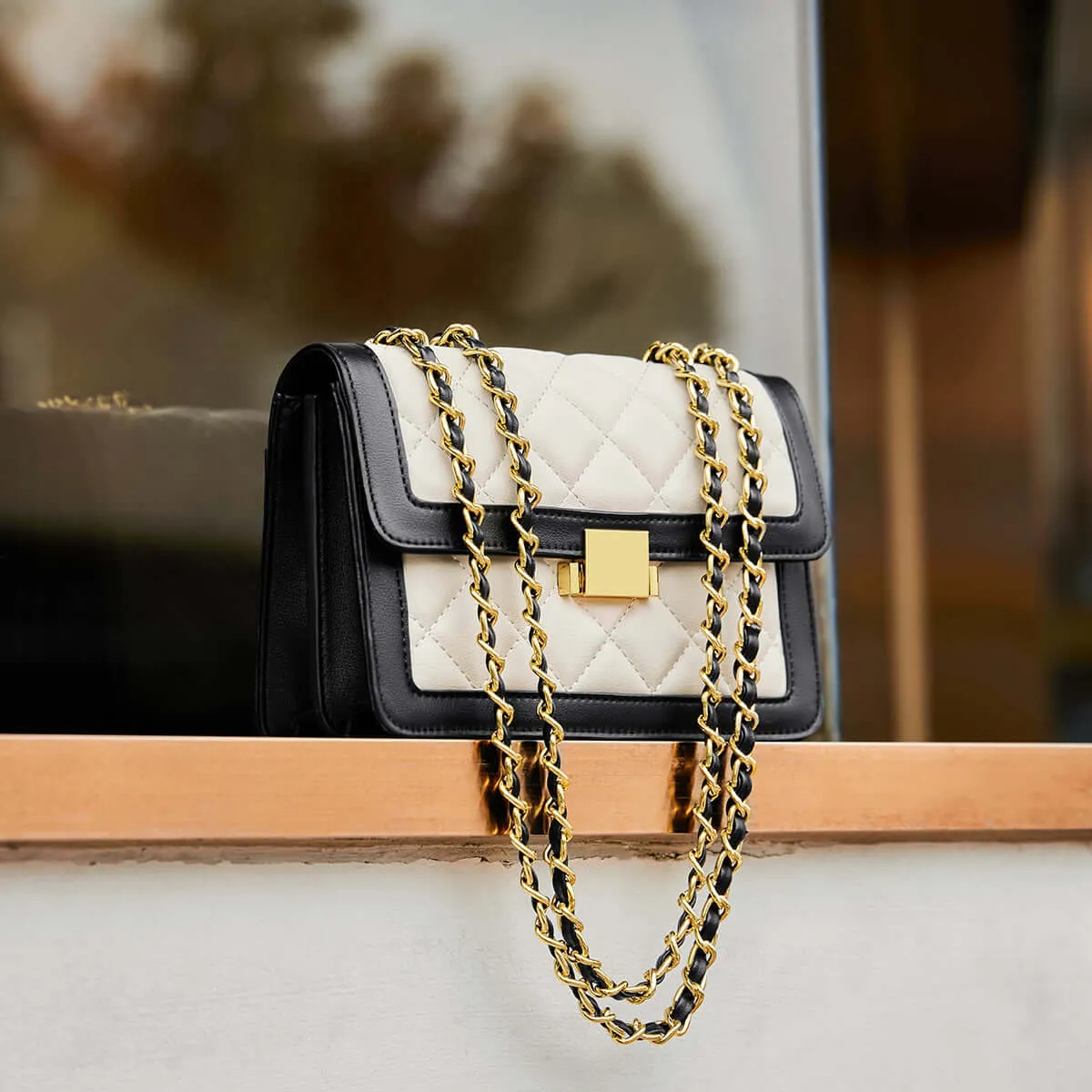 Paris Diamond-Quilted Chain Shoulder Bag