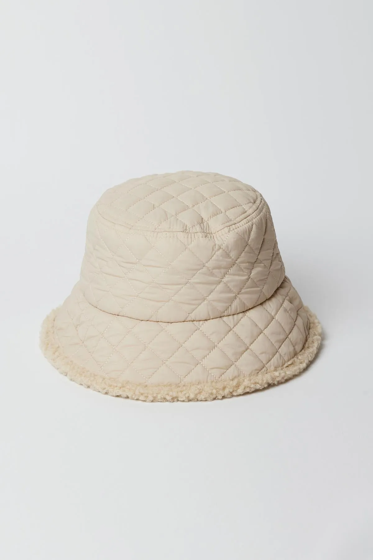 QUILTED BUCKET HAT