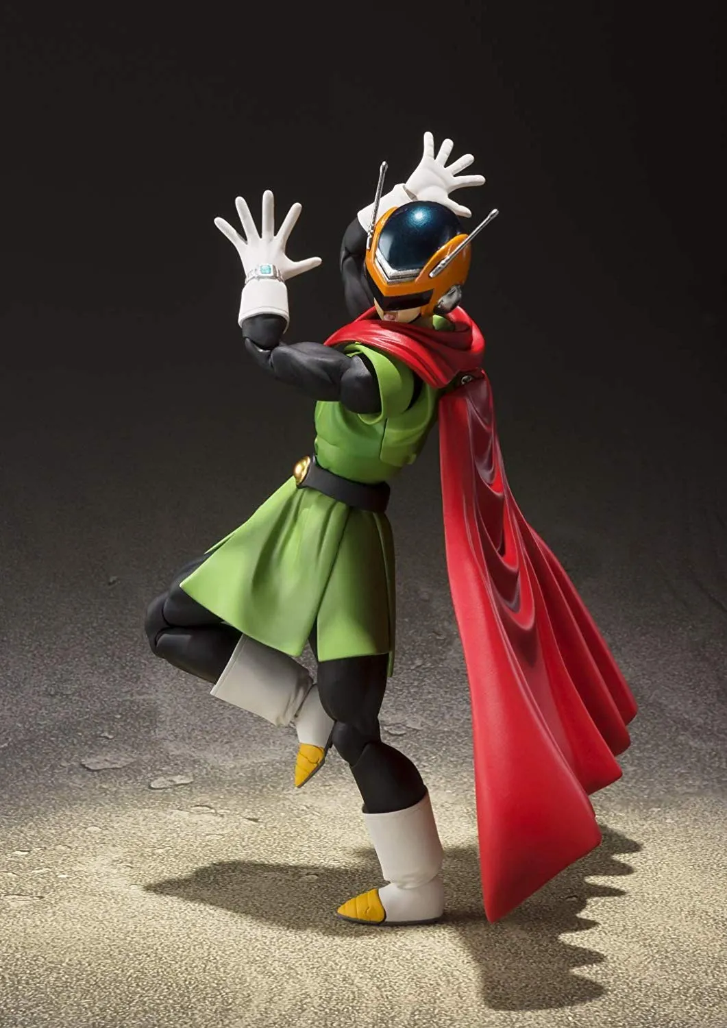 S.H. Figuarts Dragon Ball Z Great Saiyaman Action Figure (Japan Ver.)