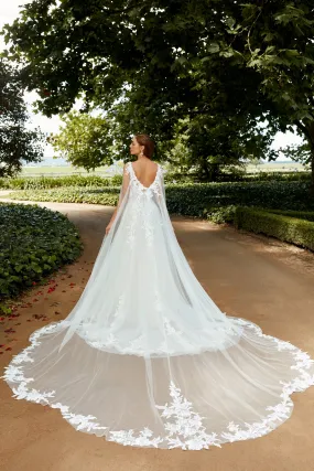 Sophia Tolli: Y22267CAPE