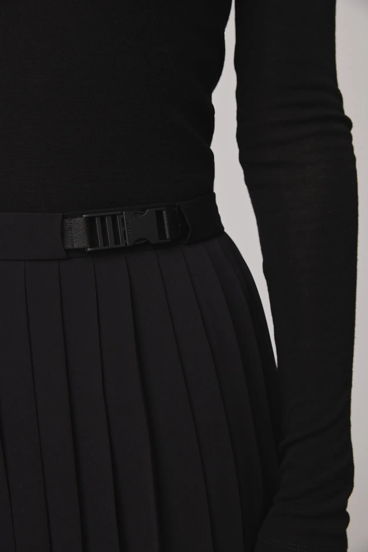 Tech Slk Pleated Midi Skirt