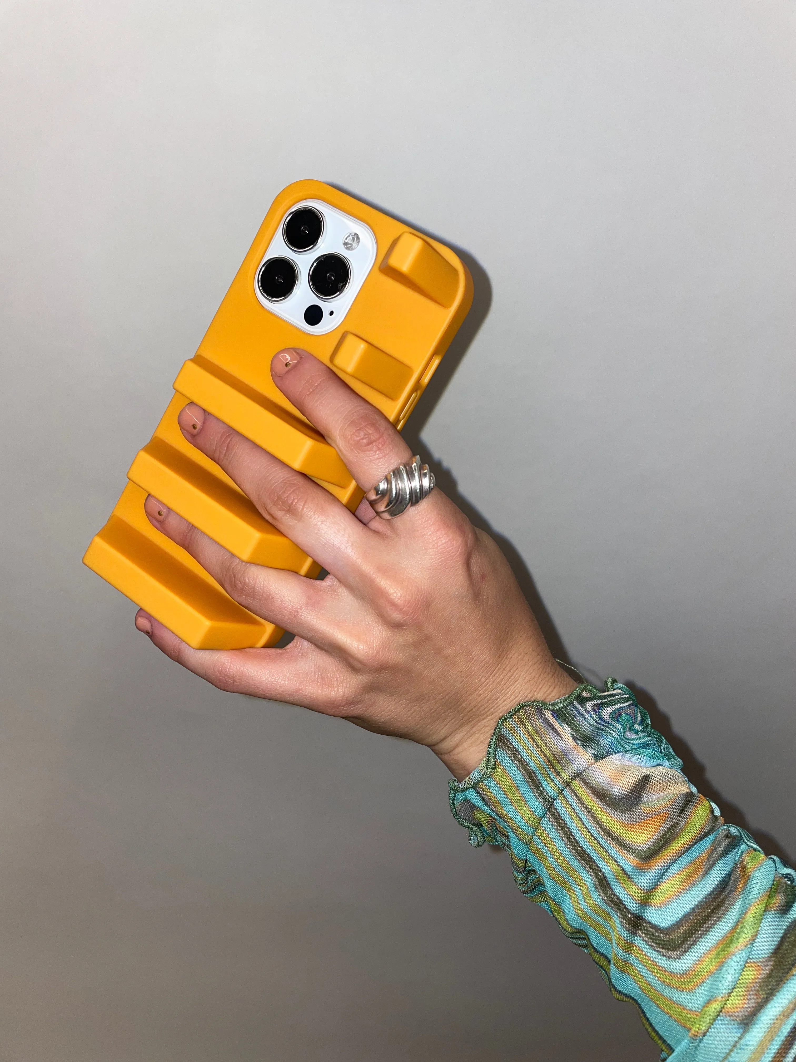 WAREHOUSE SALE: Geta Phone Case in Marigold