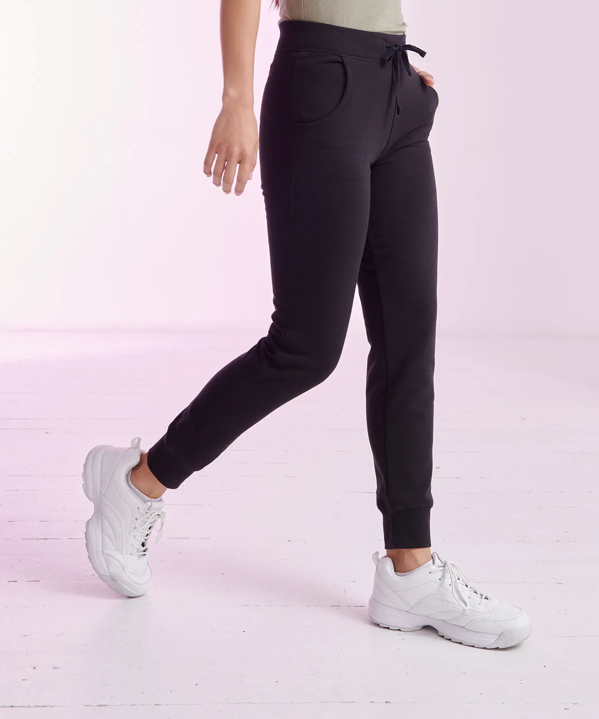 Womens slim cuffed joggers | Black